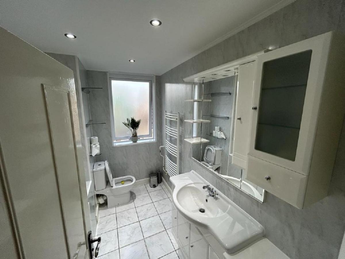 Serene Ocean Side Apartment Btn Brighton Exteriör bild